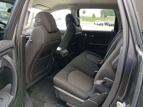 Used 2015 Chevrolet Traverse LT image 9