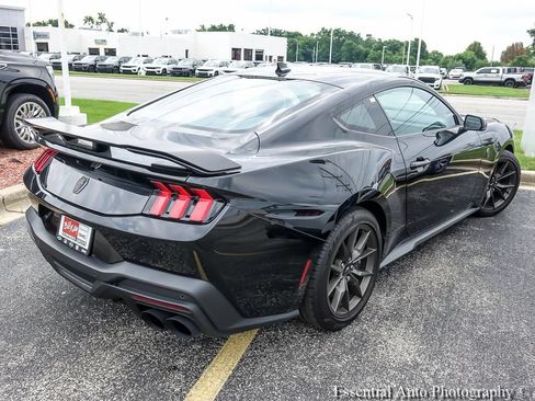 Used 2025 Ford Mustang Dark Horse RWD image 10