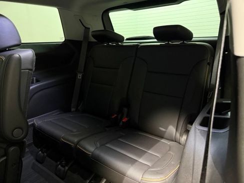Used 2022 GMC Acadia AT4 w/ Technology Package AWD/4WD image 29
