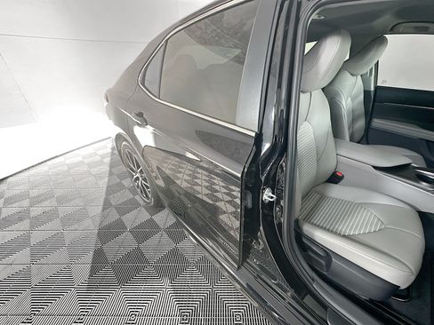 Certified 2023 Toyota Camry SE FWD image 27