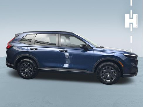 Used 2026 Honda CR-V TrailSport image 3