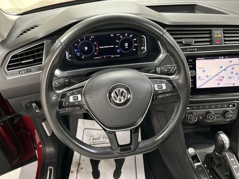 Used 2019 Volkswagen Tiguan SEL Premium AWD/4WD image 4