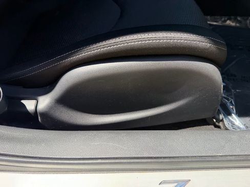 Certified 2019 Nissan 370Z Coupe RWD image 11