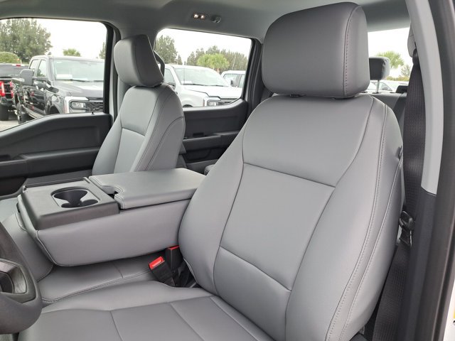 New 2026 Ford F250 XL w/ XL Driver Assist Package RWD image 17