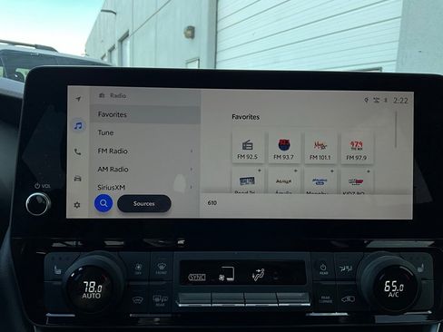 Used 2025 Toyota Grand Highlander FWD image 32