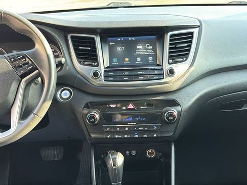 Used 2018 Hyundai Tucson Value AWD/4WD image 6