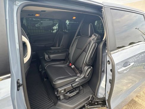Used 2025 Honda Odyssey Touring image 21