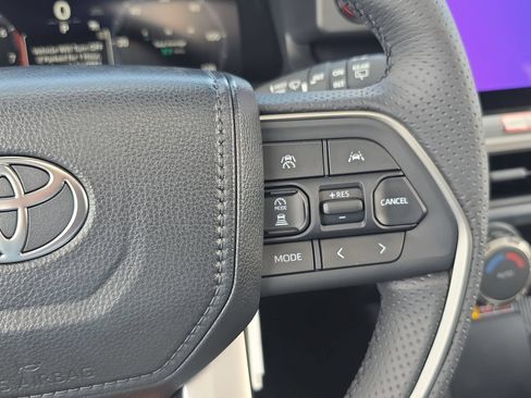New 2026 Toyota 4Runner TRD Off-Road Premium AWD/4WD image 14