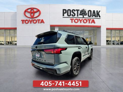 New 2026 Toyota Sequoia Platinum AWD/4WD image 6