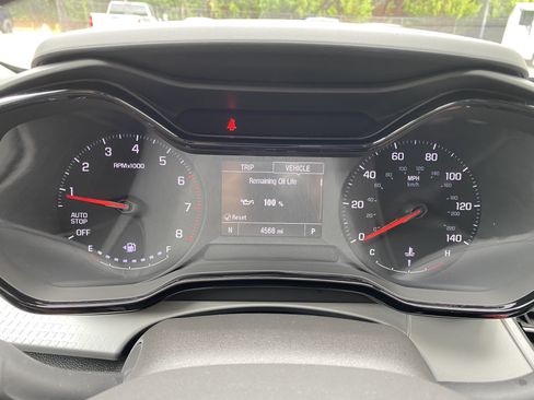 Used 2026 Chevrolet Trax LS w/ LS Convenience Package FWD image 21