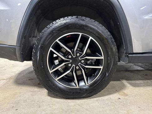 Used 2021 Jeep Grand Cherokee Trailhawk w/ Trailhawk Luxury Group AWD/4WD image 10