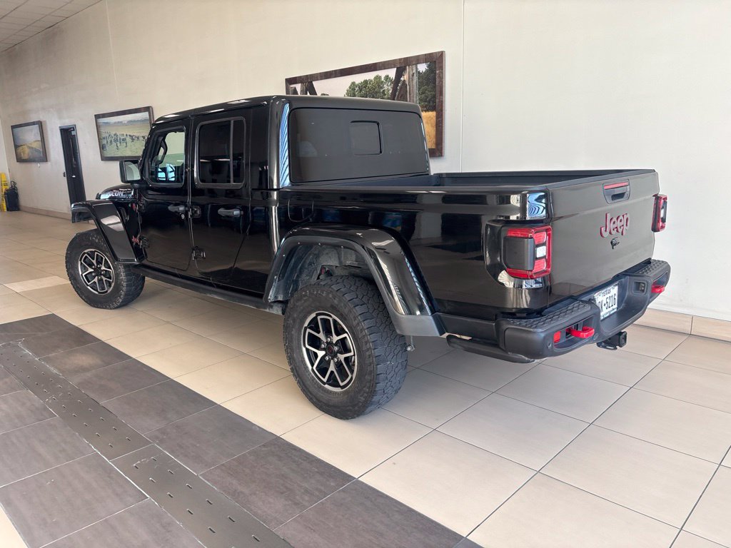 Used 2024 Jeep Gladiator Rubicon AWD/4WD image 5