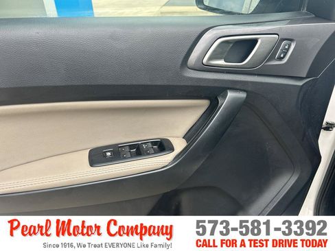Used 2019 Ford Ranger Lariat w/ FX4 Off-Road Package AWD/4WD image 9
