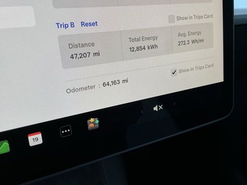 Used 2023 Tesla Model Y Long Range image 29