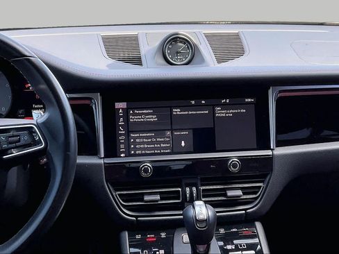 Used 2023 Porsche Macan S AWD/4WD image 6