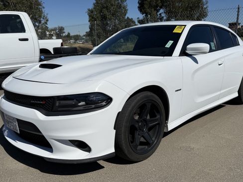 Used 2019 Dodge Charger R/T RWD image 3