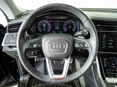 Used 2020 Audi Q8 Prestige AWD/4WD image 9