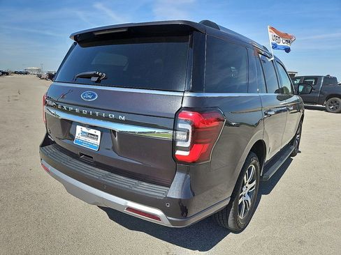 Used 2024 Ford Expedition Limited image 7