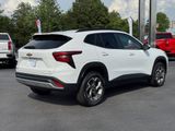 Used 2024 Chevrolet Trax LT w/ LT Convenience Package image 3