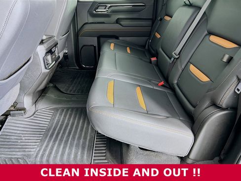 Used 2024 GMC Sierra 1500 AT4 w/ Technology Package image 5