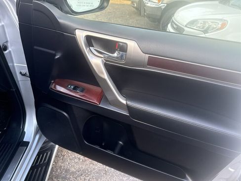 Used 2015 Lexus GX 460 Luxury image 28