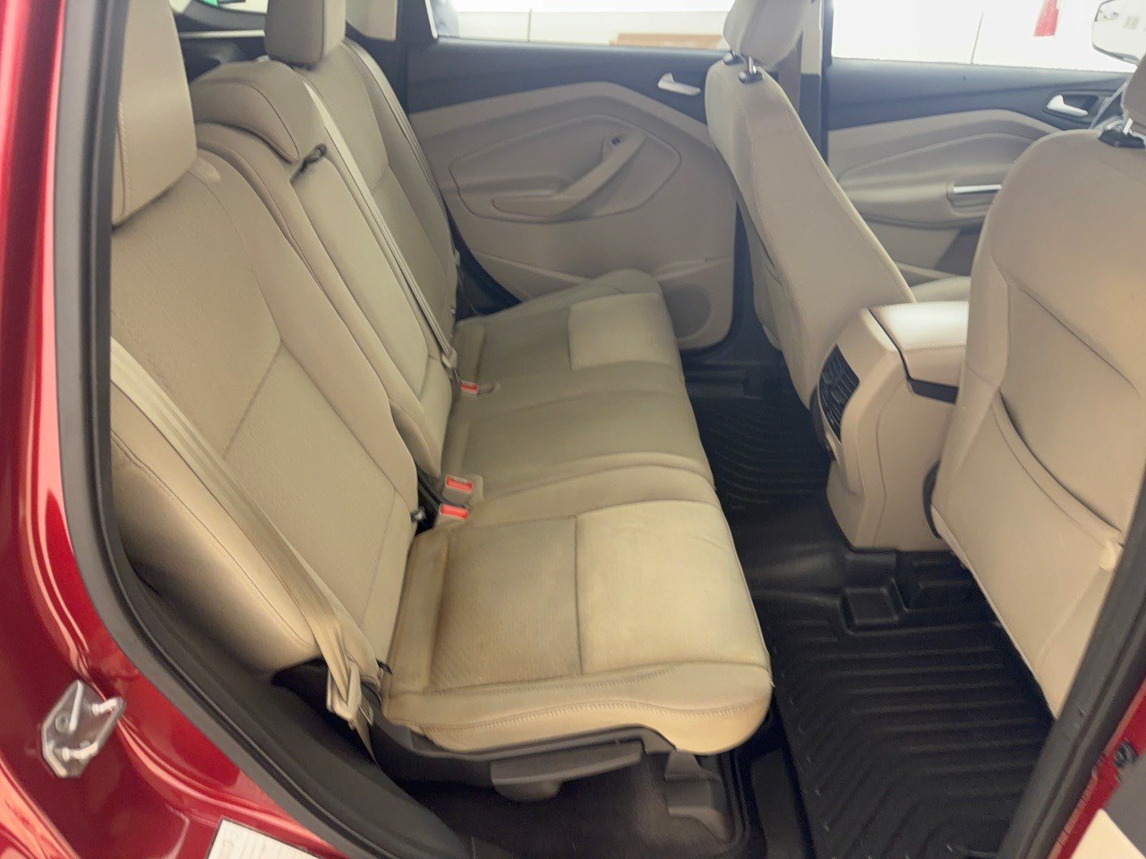 Used 2018 Ford Escape SE FWD image 29