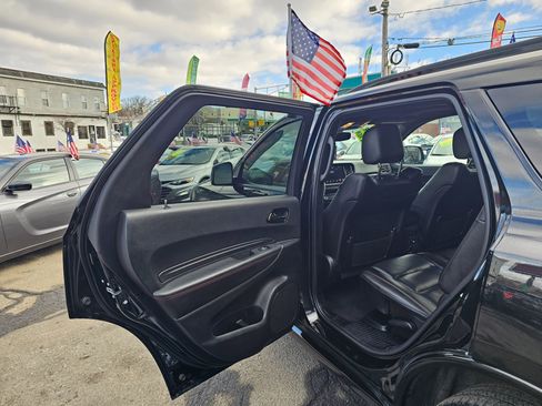 Used 2024 Dodge Durango GT image 10