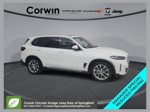 Used 2025 BMW X5 xDrive50e AWD/4WD image 1