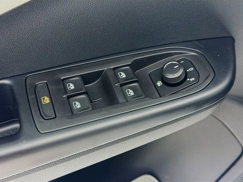 New 2026 Volkswagen Taos S AWD/4WD image 18
