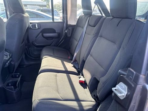 Used 2023 Jeep Wrangler Unlimited Sport AWD/4WD image 11
