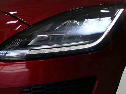 Used 2019 Jaguar E-PACE SE AWD/4WD image 33