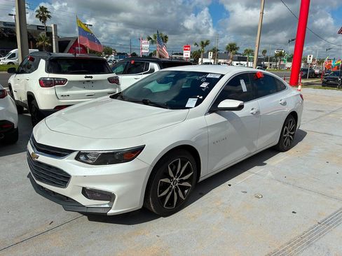 Used 2018 Chevrolet Malibu LT FWD image 10