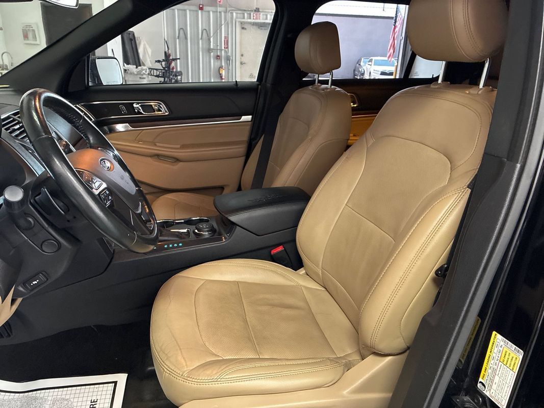 Used 2017 Ford Explorer Limited w/ Equipment Group 301A AWD/4WD image 9