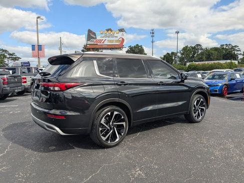 Used 2023 Mitsubishi Outlander SEL 40th Anniversary image 3