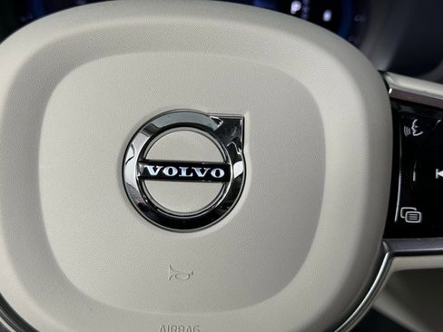 New 2024 Volvo S60 B5 Plus w/ Climate Package image 31