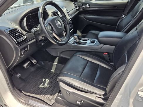 Used 2019 Jeep Grand Cherokee High Altitude AWD/4WD image 9