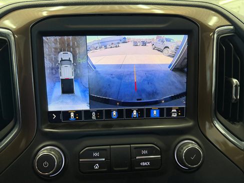 Used 2020 Chevrolet Silverado 3500 High Country w/ Z71 Off-Road Package image 17