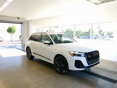 New 2025 Audi Q7 3.0T Premium Plus
