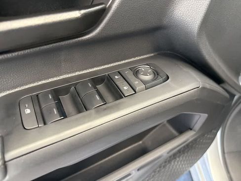 Used 2025 Toyota Tacoma SR5 image 19