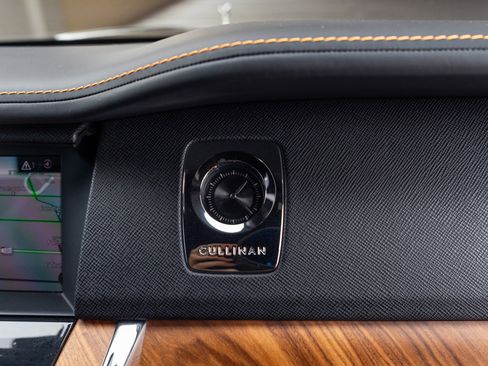 Used 2021 Rolls-Royce Cullinan image 44