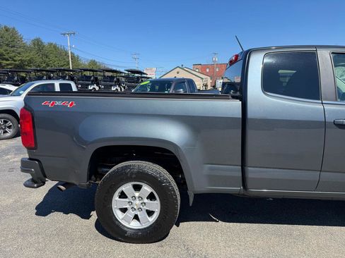 Used 2015 Chevrolet Colorado W/T w/ WT Convenience Package image 12