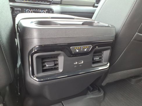 Used 2023 Chevrolet Silverado 1500 ZR2 w/ Technology Package image 8