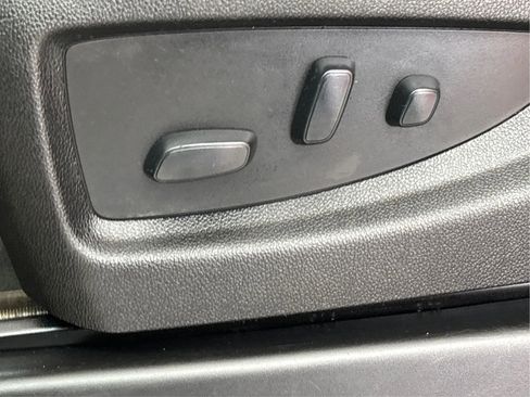 Used 2019 GMC Sierra 2500 Denali w/ Duramax Plus Package AWD/4WD image 23