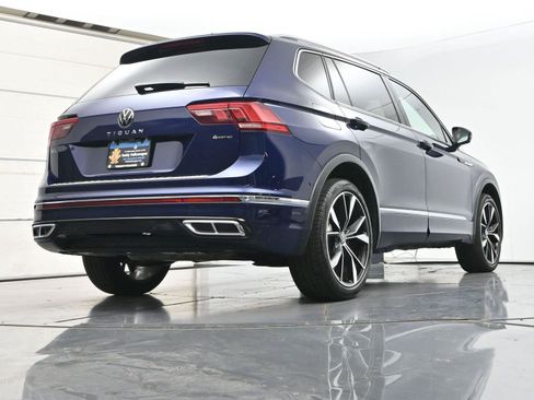 Used 2024 Volkswagen Tiguan SEL R-Line AWD/4WD image 32