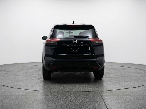 Used 2025 Nissan Rogue SV image 7