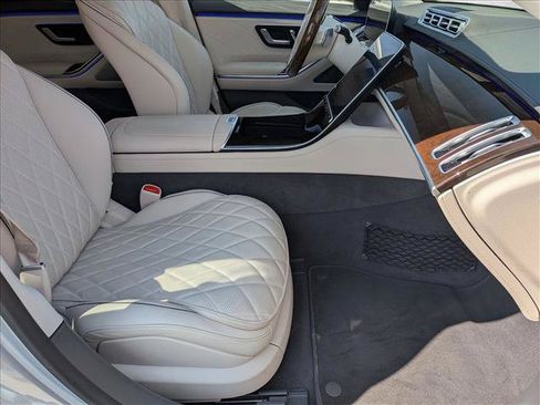 Certified 2024 Mercedes-Benz S 580 4MATIC Sedan image 19