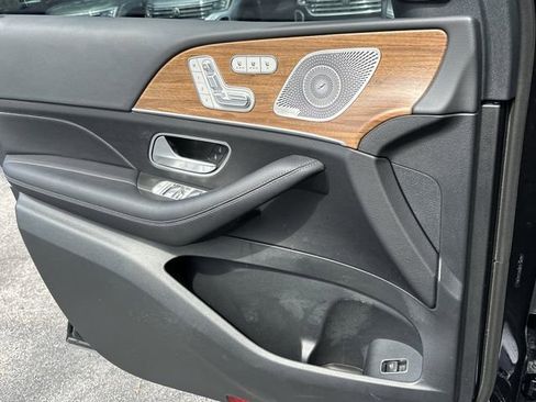 Used 2025 Mercedes-Benz GLE 450 4MATIC image 25