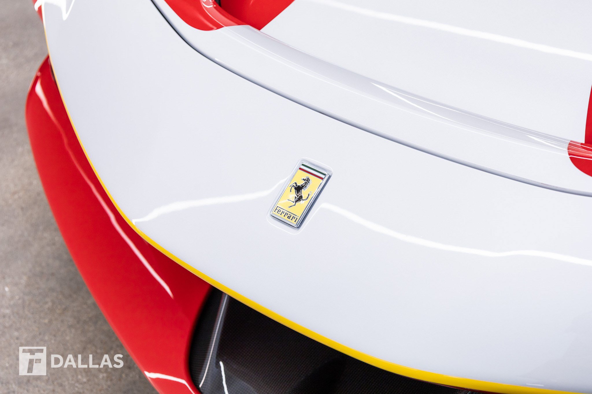 Used 2023 Ferrari SF90 Spider AWD/4WD image 4