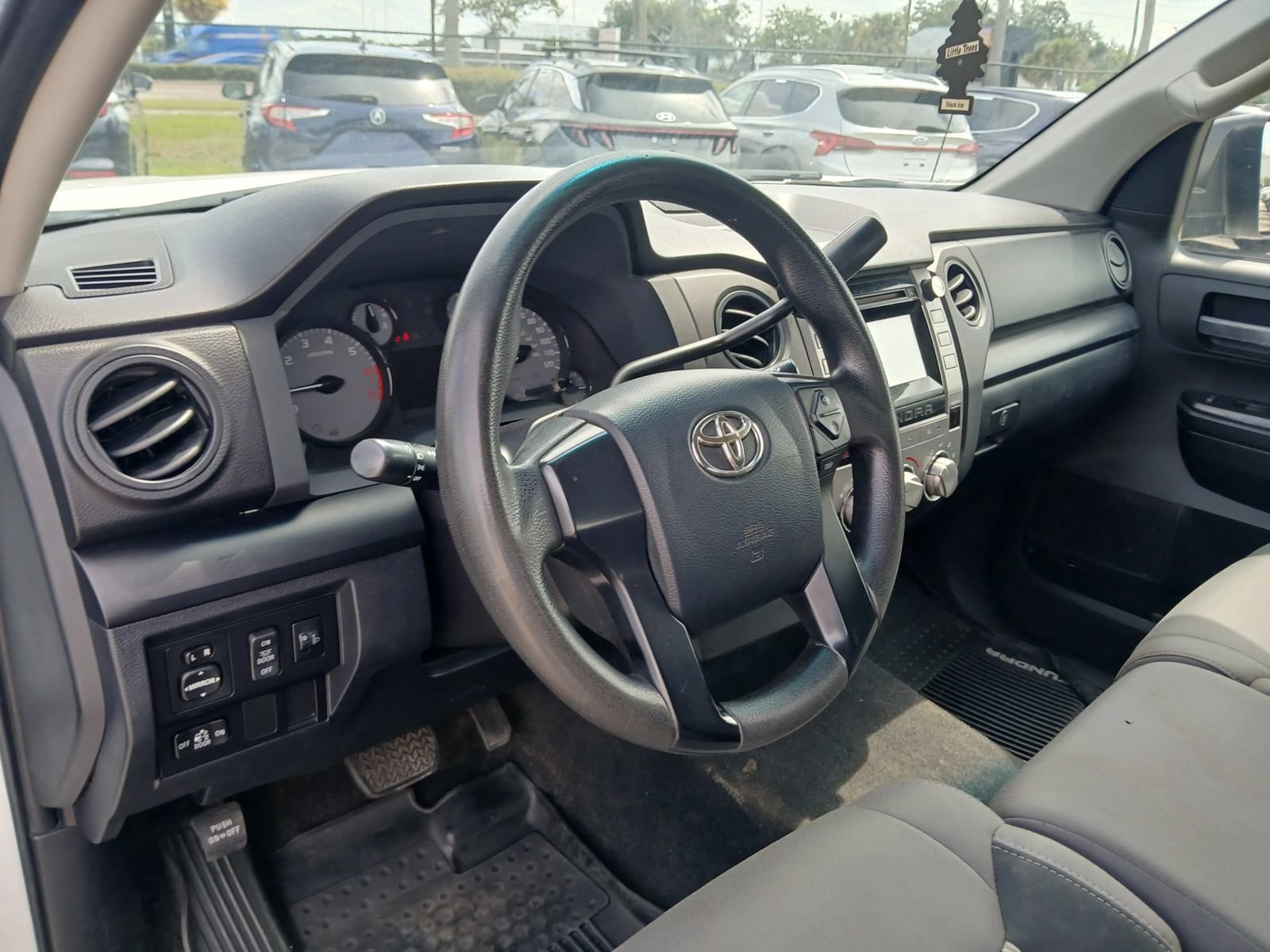 Used 2017 Toyota Tundra SR RWD image 7