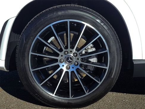 Used 2023 Mercedes-Benz GLE 450 4MATIC image 9